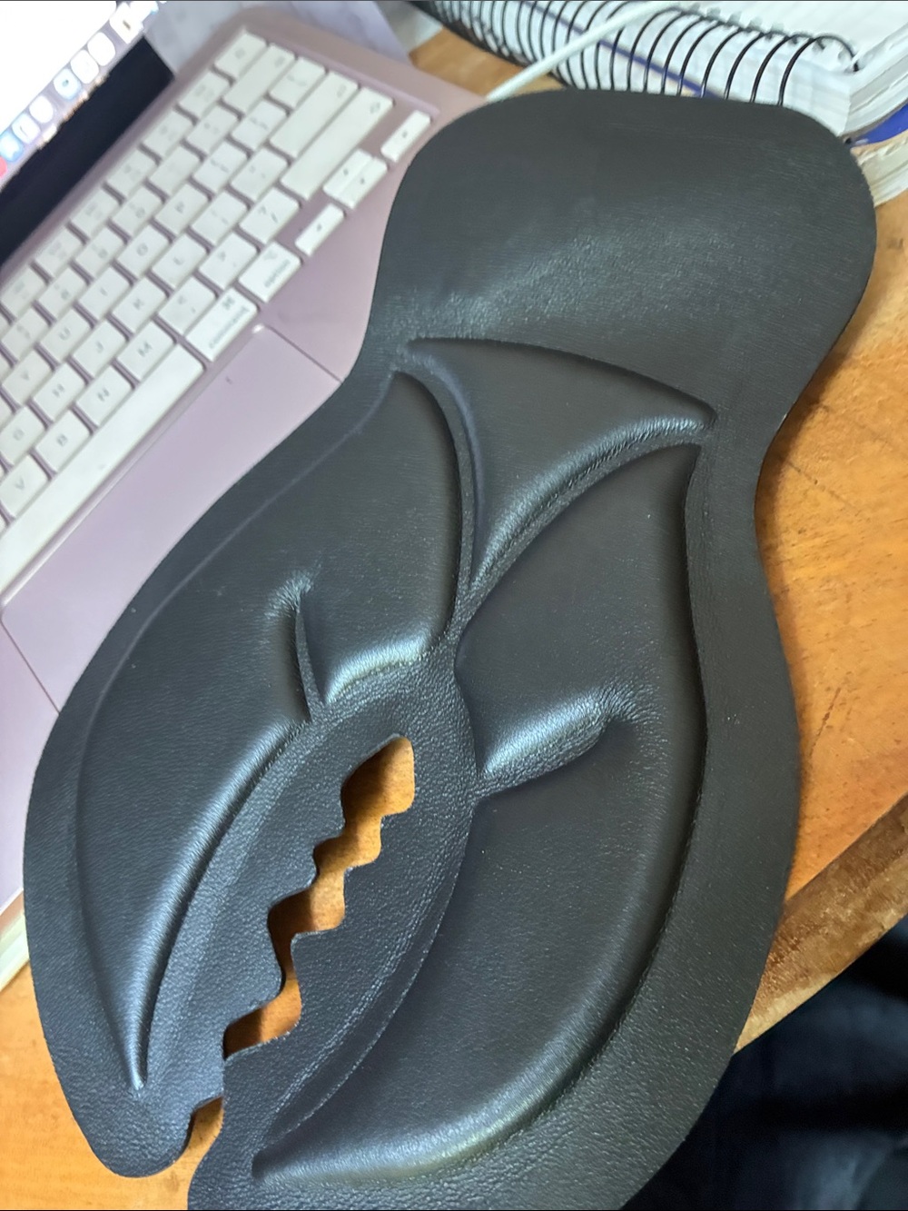 Loewe leather lobster claw pick. 
brand new.
Loewe’s FW ‘26 invite Paris show.